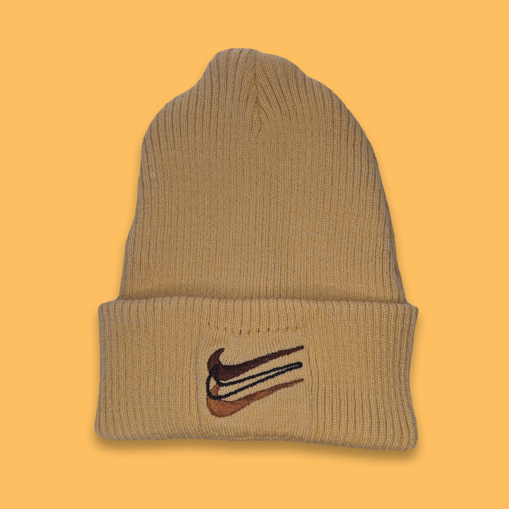 کلاه بافت گلدوزی سه نایک کرم   