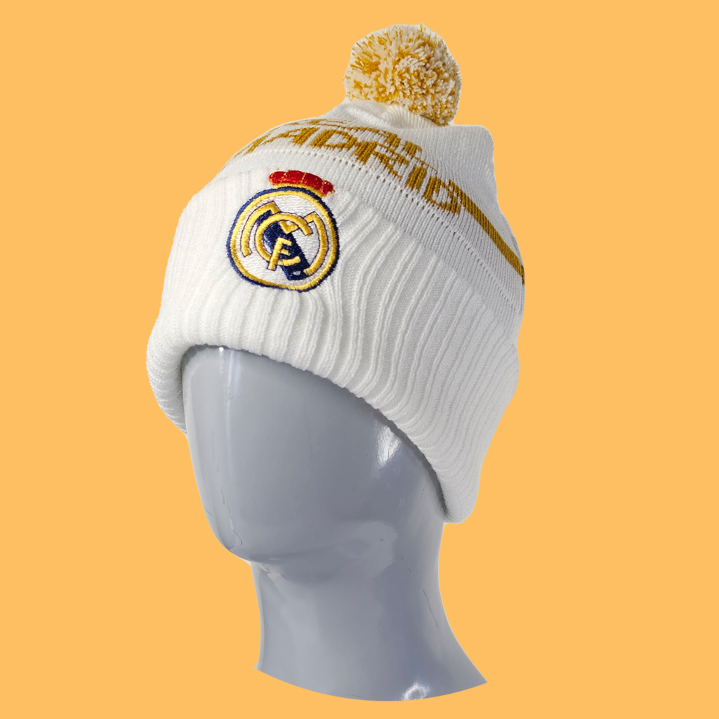 کلاه بافت پوم دار  رئال مادرید