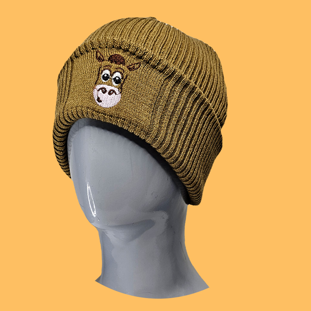 کلاه بافت گلدوزی خر توی استوری