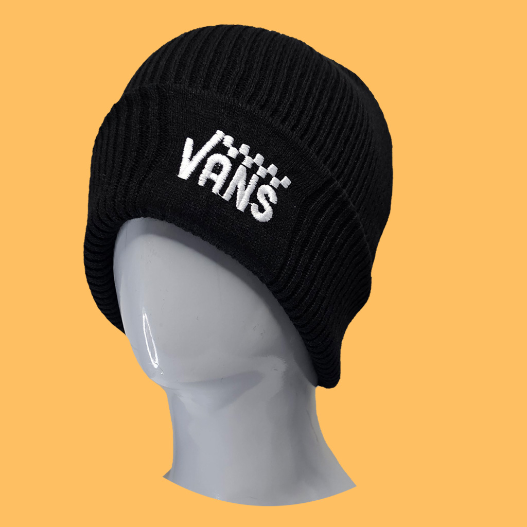 کلاه بافت گلدوزی ونس رادیکال