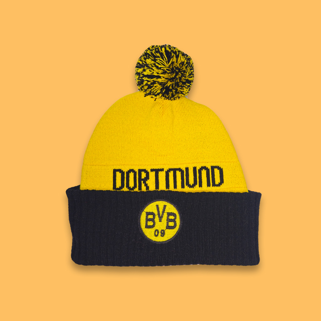 کلاه بافت پوم دار دورتموند