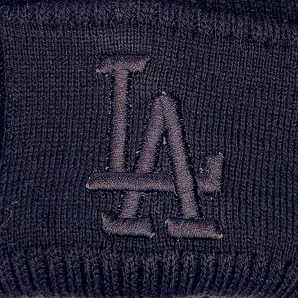 کلاه بافت گلدوزی Laگلدوزی مشکی