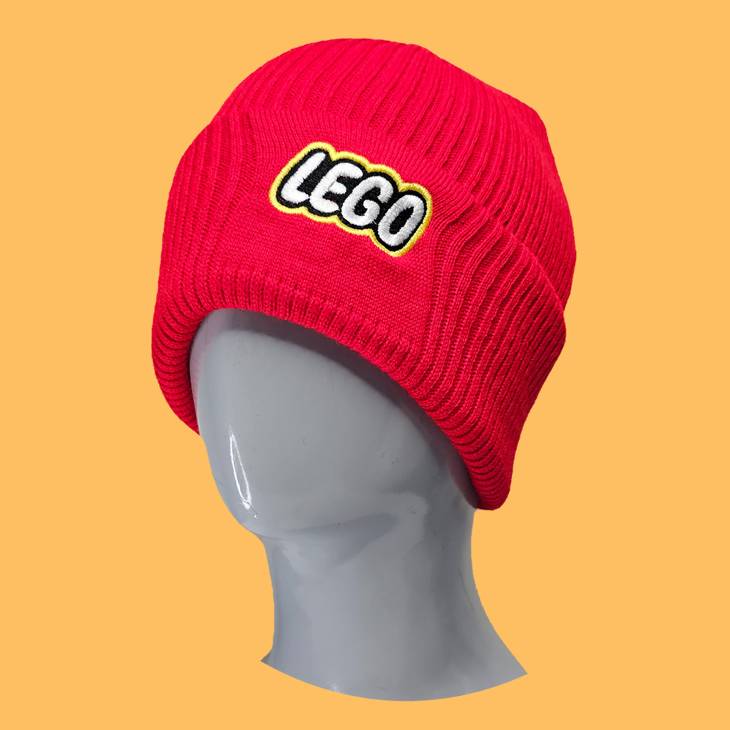کلاه بافت گلدوزی لگو قرمز