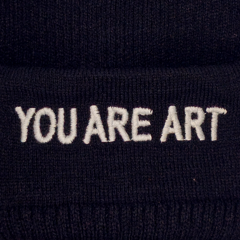 کلاه بافت گلدوزی you are art