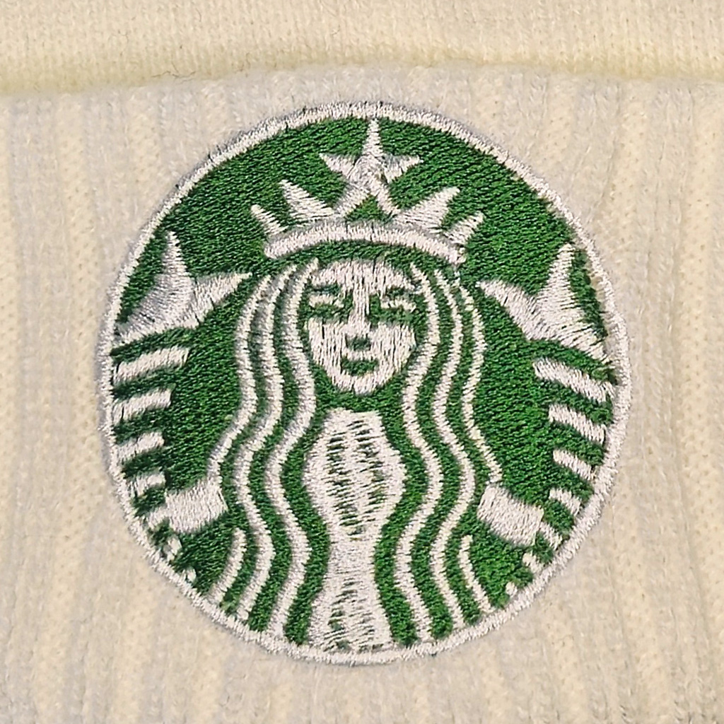 کلاه بافت پوم دار استارباکس